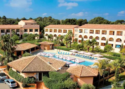 an aerial view of a resort with a swimming pool at Vacancéole - Résidence Sognu di Mare in Linguizzetta