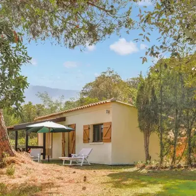 Two-Bedroom Holiday Home In Calcatoggio