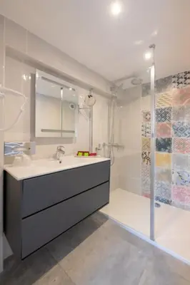 a bathroom with a sink and a shower at Casa di a Restonica in Corte