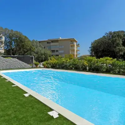 Studio Château-11 by Interhome