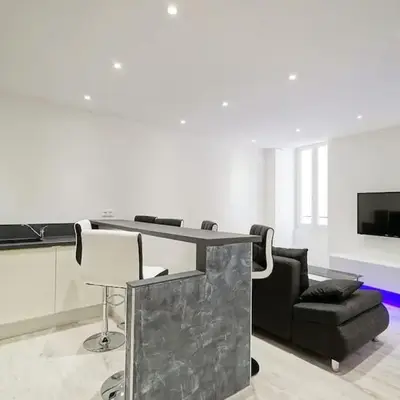 Carlota - Appartement rénové au cœur de la vieille ville - by TGB