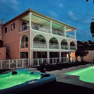 Résidence Villa Romana avec Piscine et Jacuzzi