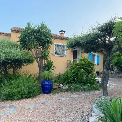 VILLA LARGIA porto vecchio - A 5 MIN DES PLAGES DE PALOMBAGGIA - CALME- CLIMATISATION