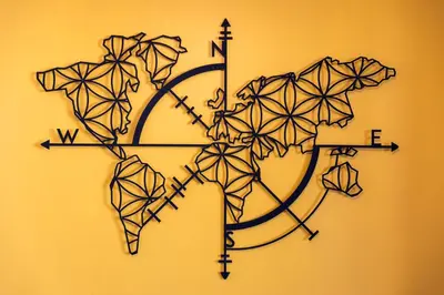 a drawing of a cross and arrows on a wall at Porticcio - T2 neuf à 5min à pieds de la plage in Porticcio