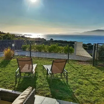 Les Rivages de Stagnola Appartement T3 vue mer et montagne plage 200m climatisé