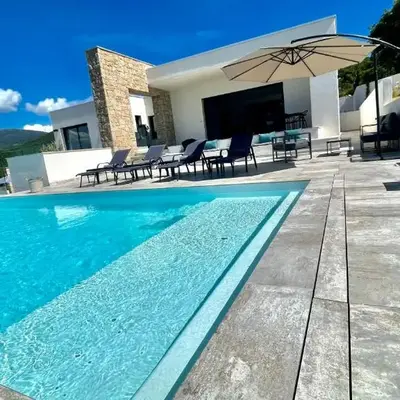 LES VILLAS DU DOMAINE NAPOLEON CORSICA vue mer et piscine