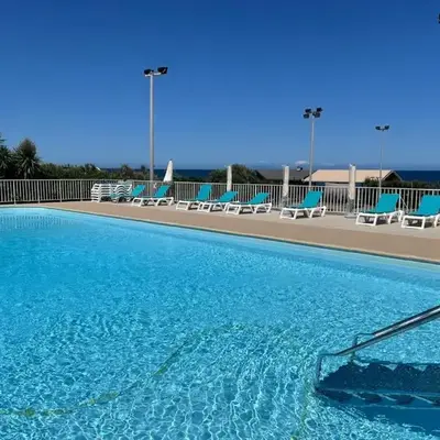 Studio 4 personnes bord de mer avec piscine wifi