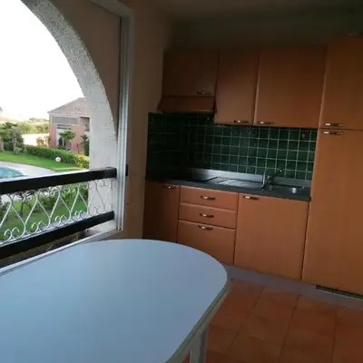 Appartement les pieds dans l'eau 300 m plage - 2 piscines