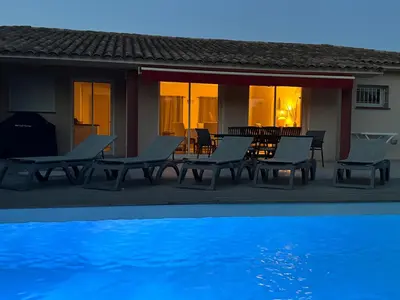 an overhead view of a house with a swimming pool at CALA CORSICA - Villas 5 Etoiles T5 Piscine privée - Villa T4 Piscine privée chauffée - Villa T3 Piscine partagée - Internet Fibre - Entièrement Climatisée à Lecci de Porto-Vecchio Cala Rossa in Lecci