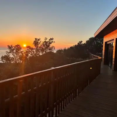 Villa l'Alpana en bois vue mer a 180 degres