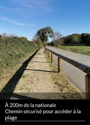 a die la nationalist chirm recogniseouraccender a la road at Villa santa karina in Linguizzetta