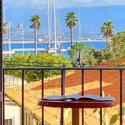 Superbe T2 avec balcons