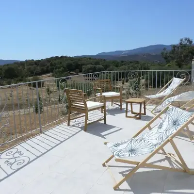 Villa vue mer et nature route de Cigala