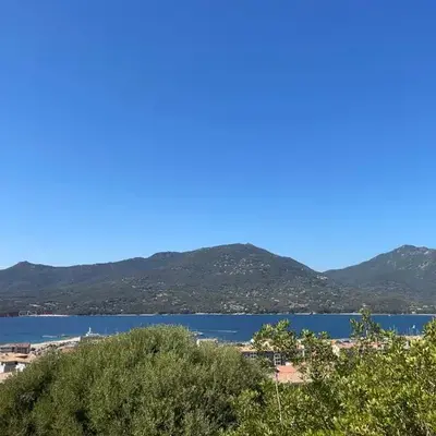 Charmante petite maison magnifique vue mer