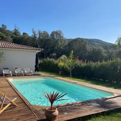 Magnifique villa récente entre mer et montagne située entre Ajaccio et Porticcio