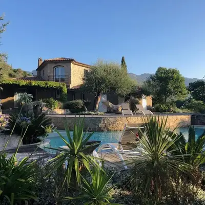 Villa Valentine by Intendance Excellency