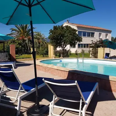GIORGHA VILLA Piscine chauffée 15 pers avec piscine vue mer montagne 1km mer