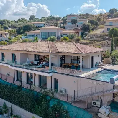 Villa Terra Bella hauteur de la ville avec piscine et vue mer