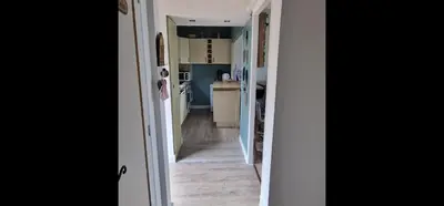 a hallway leading to a kitchen with a hallway leading to a kitchen at Le Golfe d'Ajaccio - à 7 minutes de la plage in Grosseto-Prugna