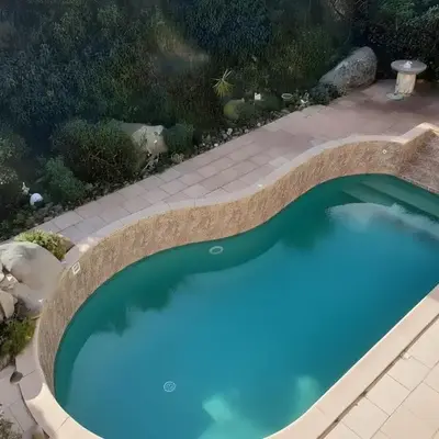 studio 1 pièce 16 m2 climatisé 2 personnes piscine partagée